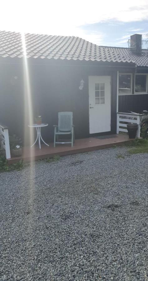 Nydelig Utsikt, Egen Leilighet Med To Parkeringer Movik  Exterior foto