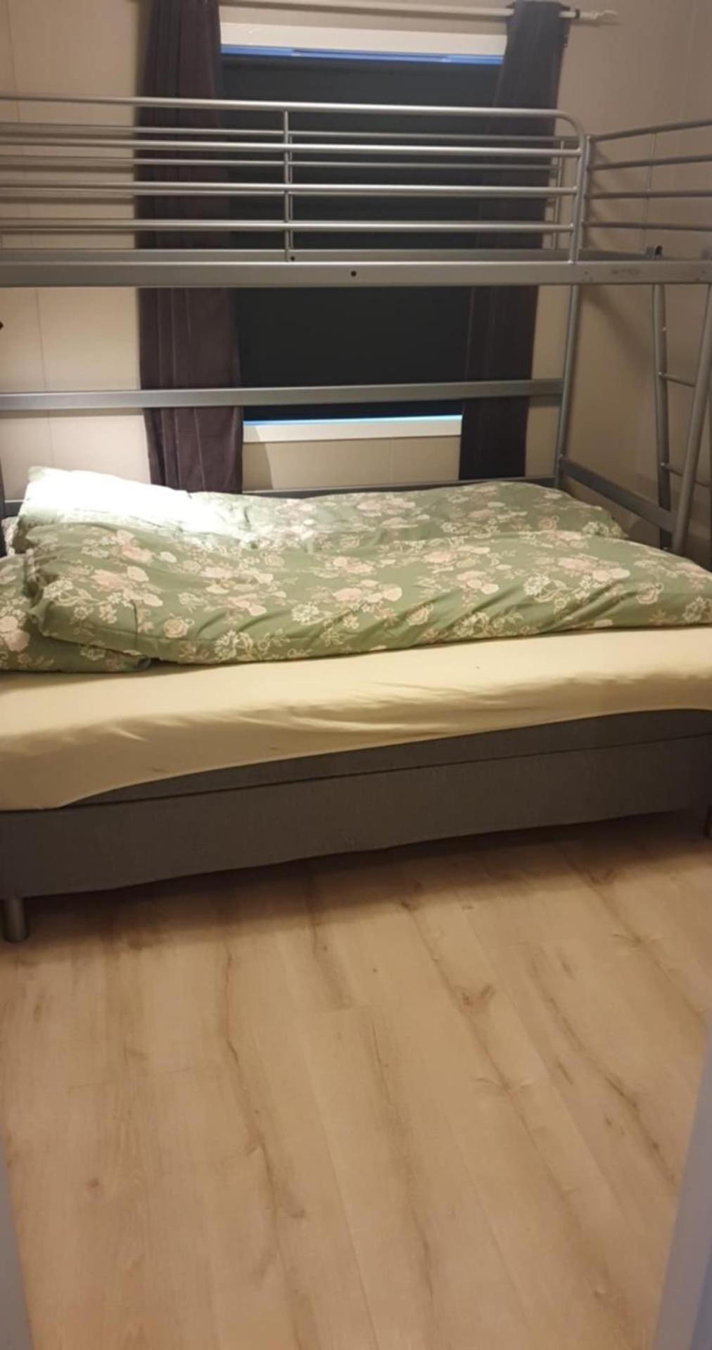 Nydelig Utsikt, Egen Leilighet Med To Parkeringer Movik  Exterior foto